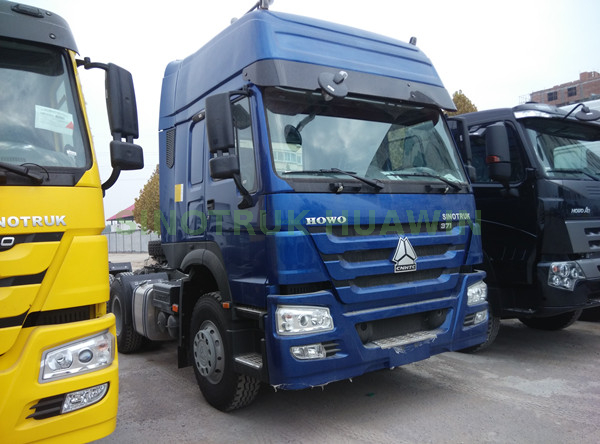شاحنة جرار SINOTRUK HOWO 6x4 مع اثنين من النائمين
