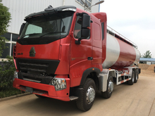 بيع شاحنة الأسمنت السائبة SINOTRUK HOWO 6X4