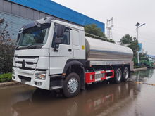 شاحنة نقل الحليب SINOTRUK HOWO 6X4
