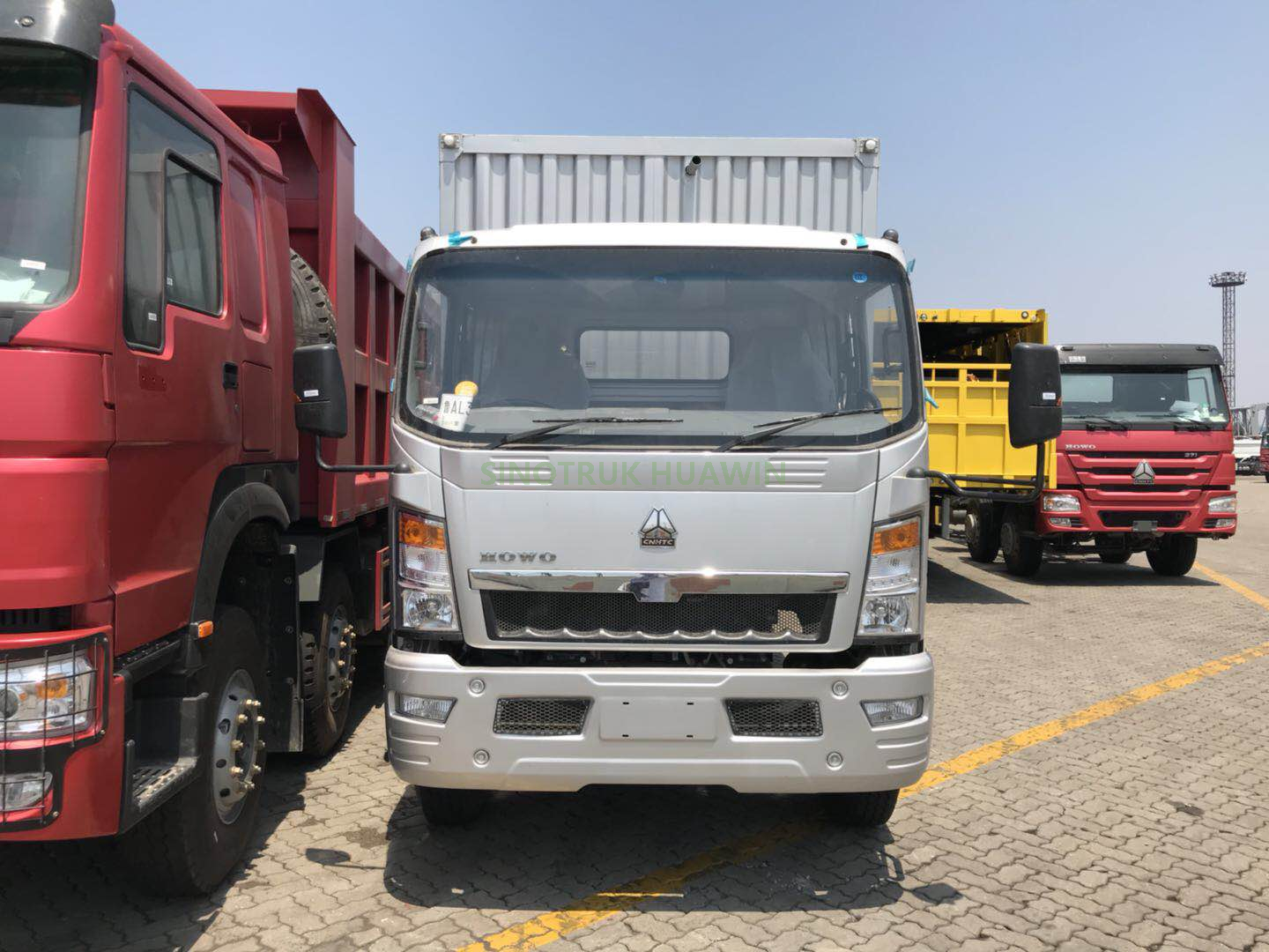 شاحنة ورشة SINOTRUK HOWO 4 × 2