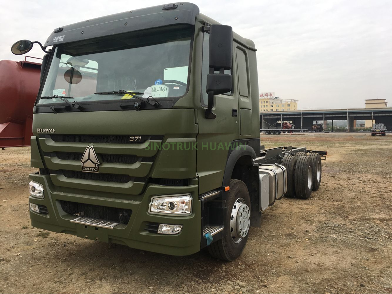 Sinotruk HOWO 6X4 371HP Cargo Truck Cargo الشاسيه لإثيوبيا