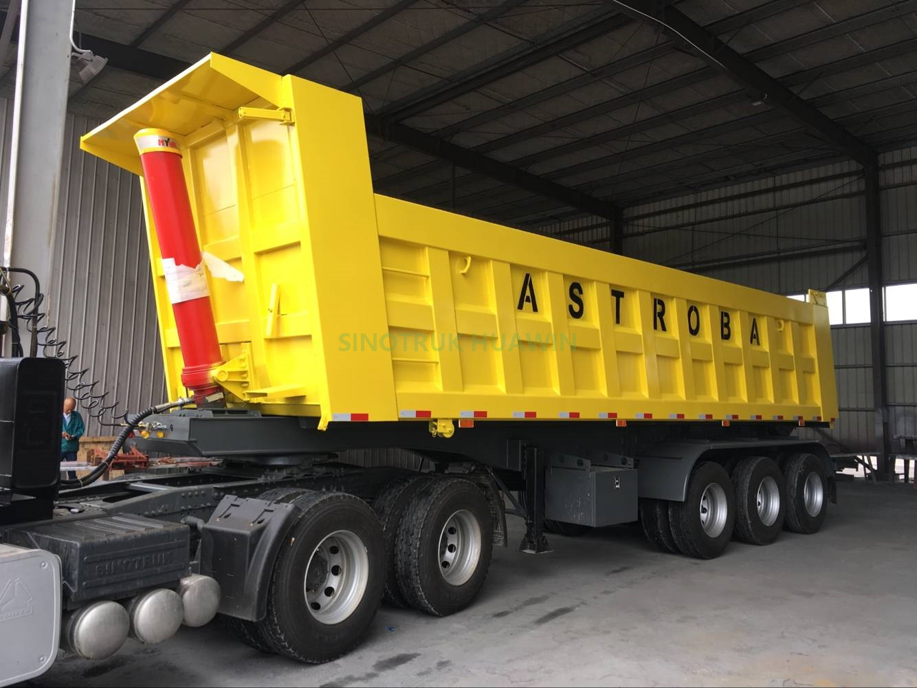 3 Axle 40 Tons Sinotruk Huawin Mining Dumper Dump Dump Tipper نصف مقطورة مع شكل U