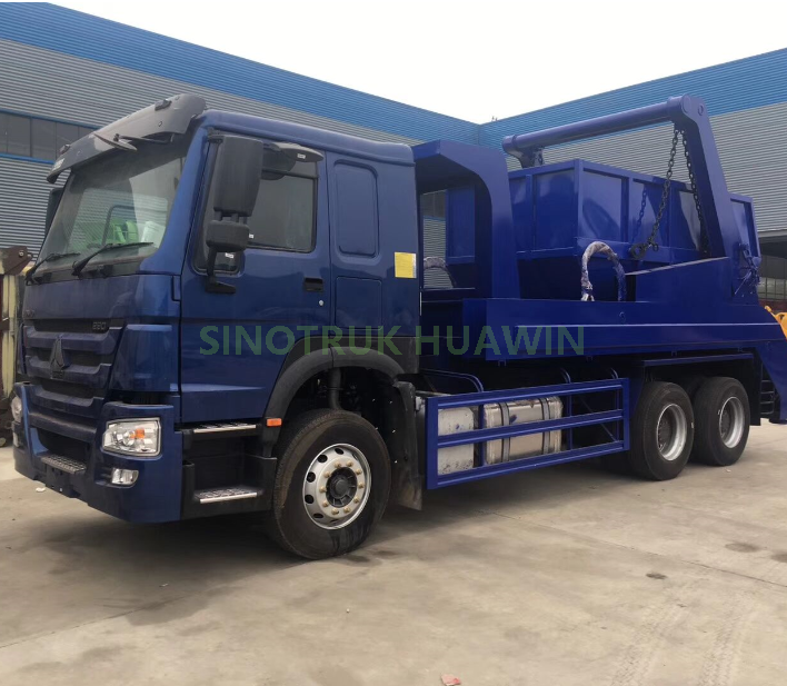 SINOTRUK HOWO 6X4 شاحنة لجمع القمامة ذات ذراع متأرجح