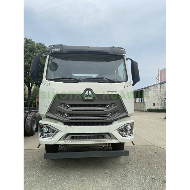 شاحنة خلط الخرسانة HOWO 6X4 -10CBM