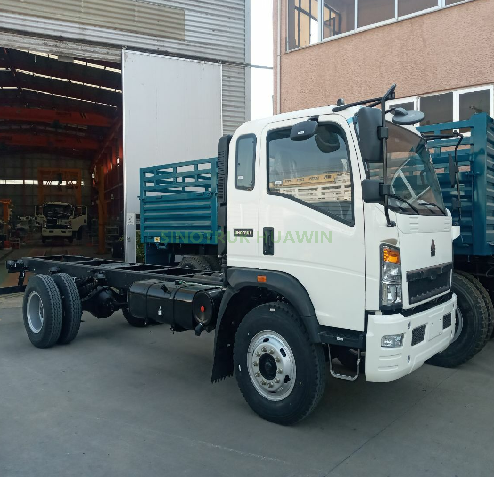 ساينو تراك HOWO 4 × 2 6 عجلات خفيفة الوزن 10T هيكل البضائع لإثيوبيا