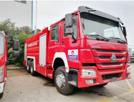 HOWO 12000L شاحنة مكافحة الحرائق