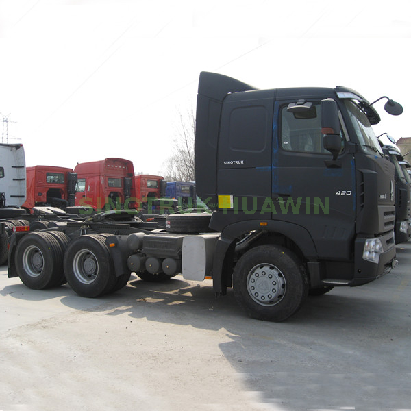 رأس جرار SINOTRUK A7 6X4 420hp CNG