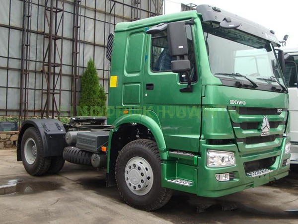 شاحنة جرار SINOTRUK HOWO 4X2