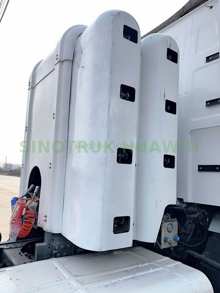 ساينو تراك HOWO 6X4 420hp CNG شاحنة جرار