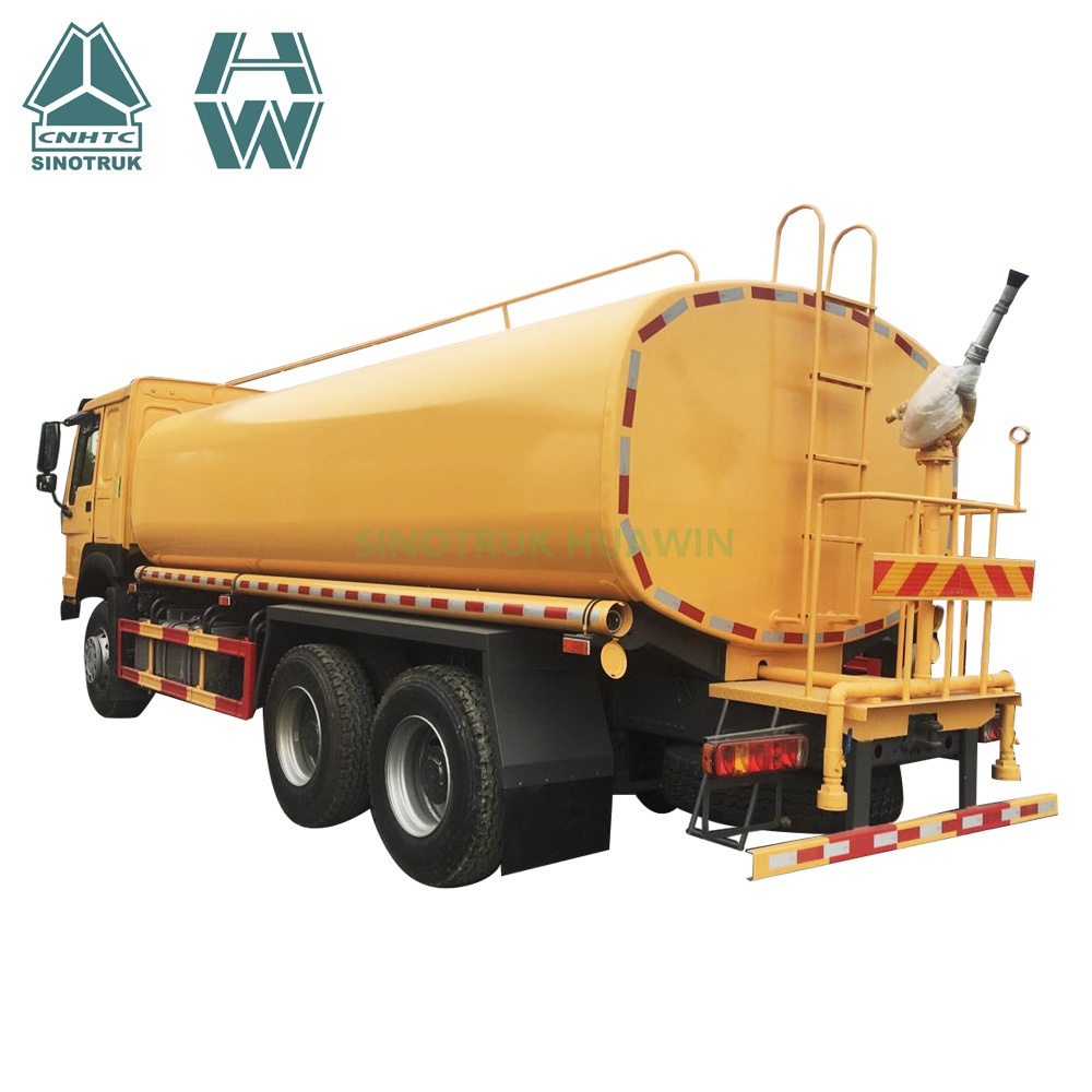 شاحنة رش المياه HOWO 6X4