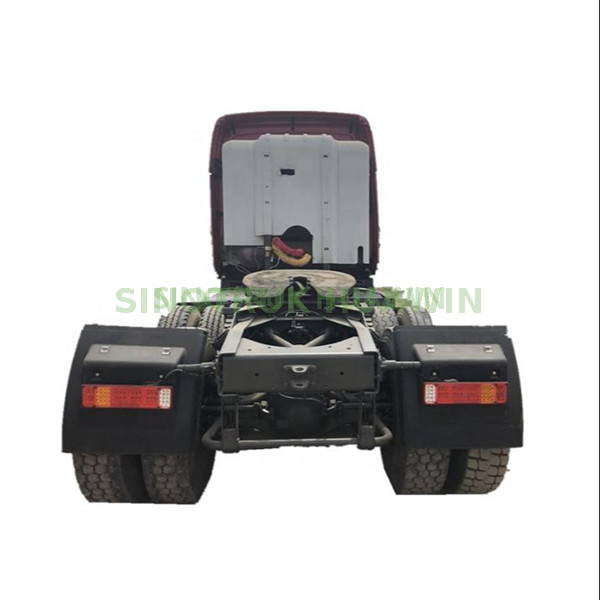 ساينو تراك HOWO 6X4 420hp CNG شاحنة جرار