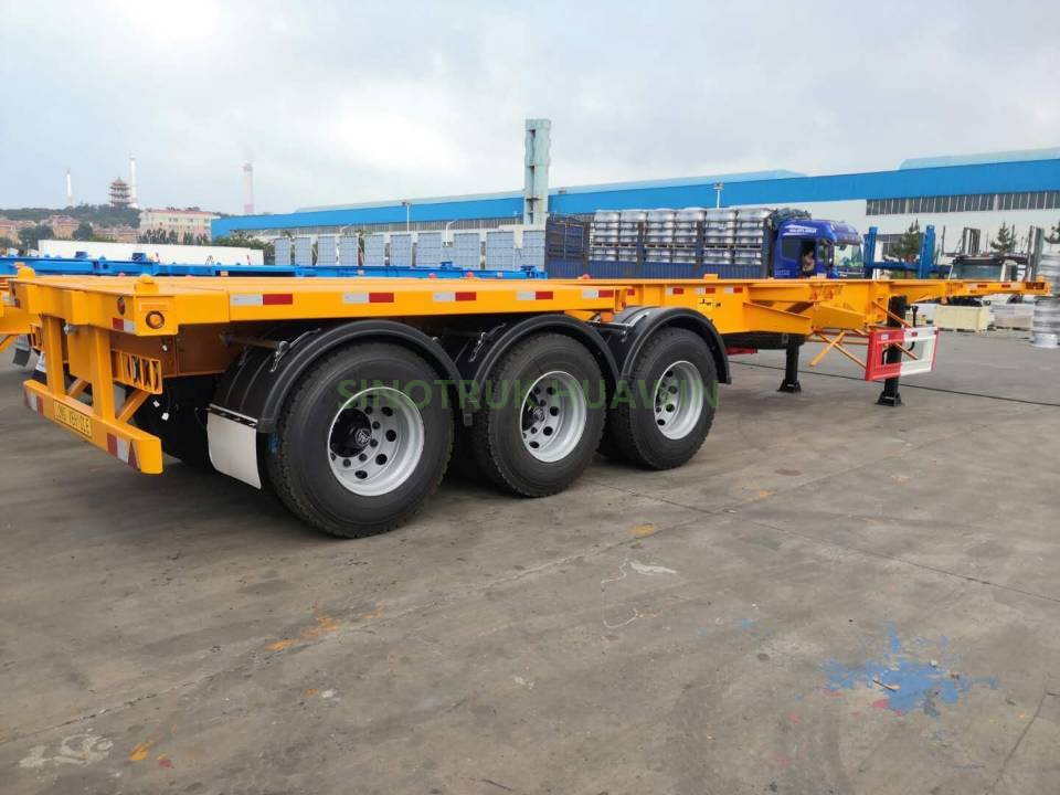 SINOTRUK 40FT 3 Axles Skeletal نصف مقطورة