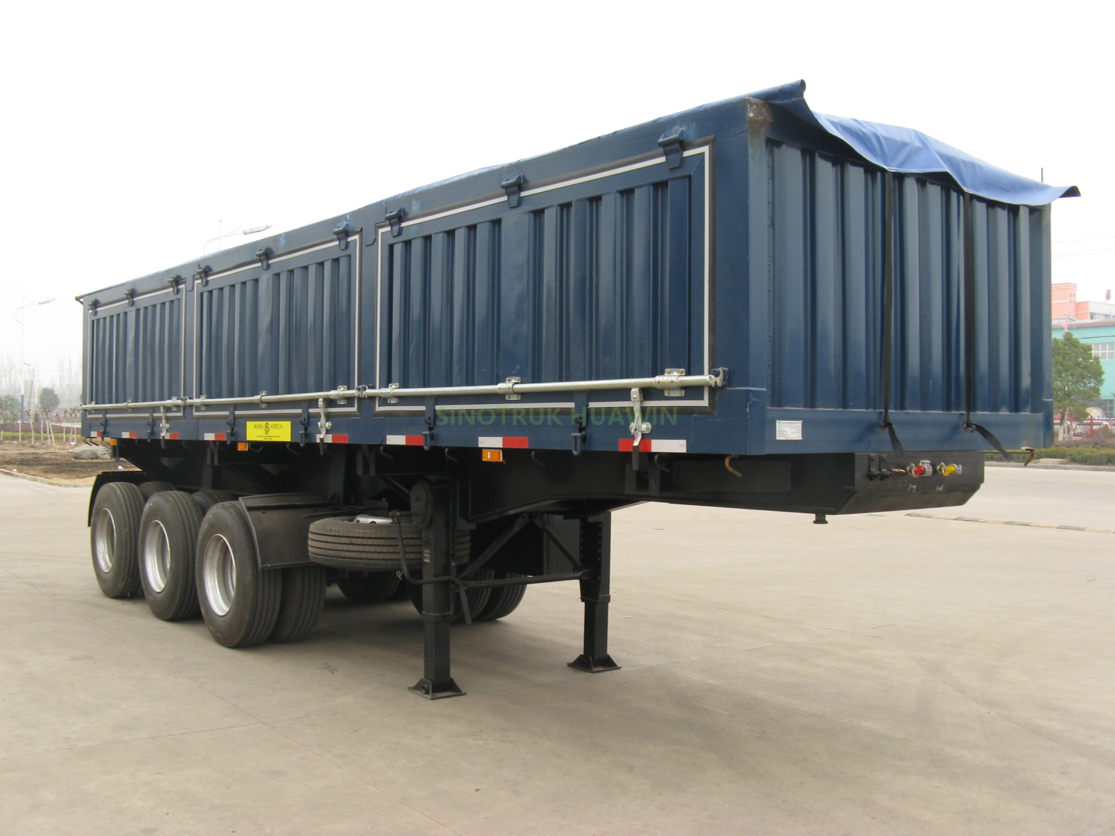 SINOTRUK 3 Axles Side قلابة نصف مقطورة